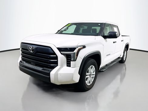 Used 2025 Toyota Tundra SR5 w/ SR5 Convenience Package RWD image 10