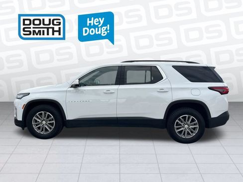 Used 2023 Chevrolet Traverse LT AWD/4WD image 3