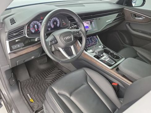 Used 2019 Audi Q8 Premium w/ Convenience Package AWD/4WD image 18