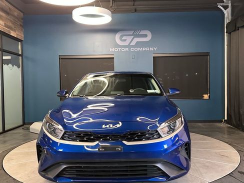 Used 2023 Kia Forte LXS w/ LXS Technology Package FWD image 8