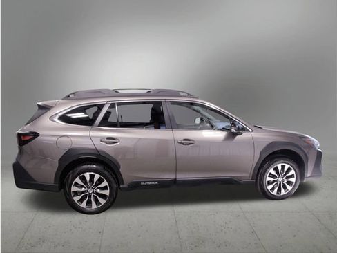 Used 2024 Subaru Outback Limited image 9