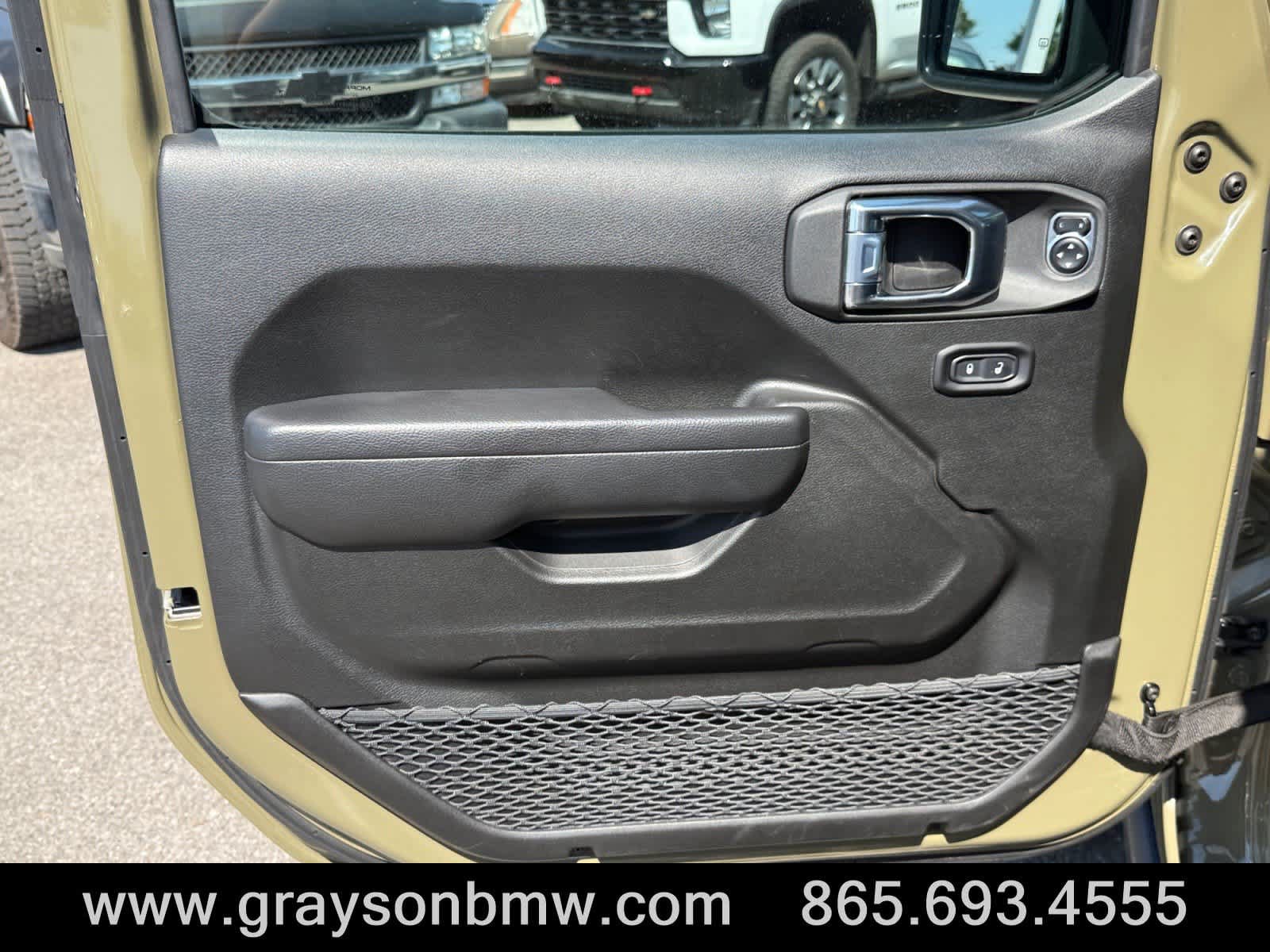 Used 2026 Jeep Gladiator Mojave AWD/4WD image 16
