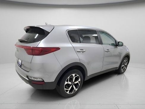 Used 2022 Kia Sportage LX FWD image 11