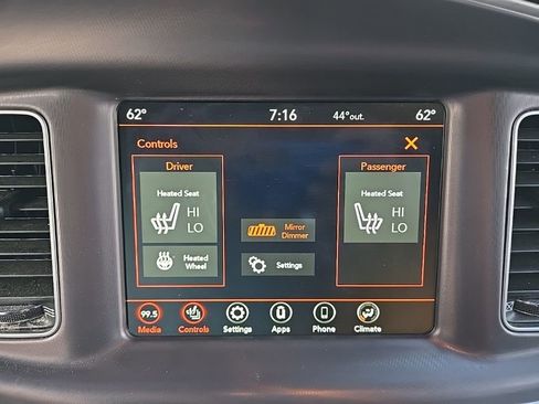 Used 2022 Dodge Charger SXT w/ Driver Convenience Group image 9