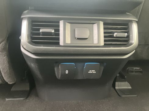 Used 2022 Ford F150 XLT w/ Equipment Group 302A High AWD/4WD image 15