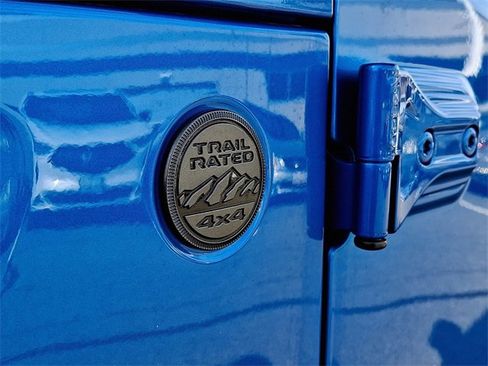 Used 2024 Jeep Gladiator Sport image 31