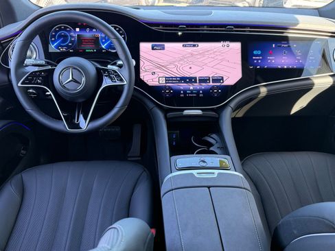 New 2026 Mercedes-Benz EQS 400 4MATIC SUV image 26
