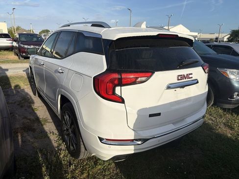 Used 2019 GMC Terrain Denali w/ Advanced Safety Package image 9