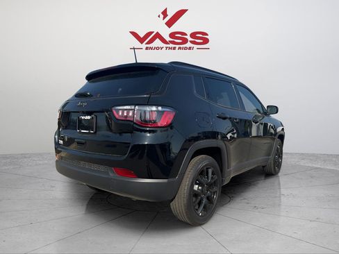 New 2026 Jeep Compass Latitude AWD/4WD image 5