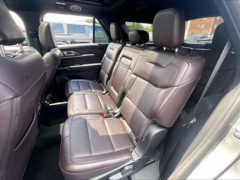 Certified 2026 Ford Explorer Platinum AWD/4WD image 25