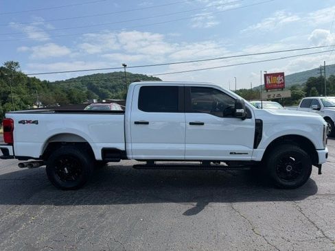 Used 2025 Ford F250 XL w/ STX Appearance Package AWD/4WD image 4