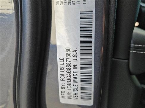 New 2025 Jeep Grand Cherokee Laredo X w/ Luxury Tech Group I image 18