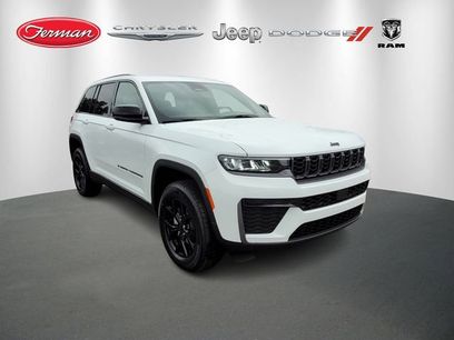New 2026 Jeep Grand Cherokee Altitude