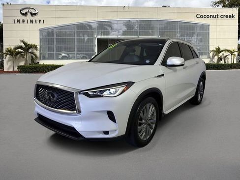 Used 2023 INFINITI QX50 Luxe FWD image 3