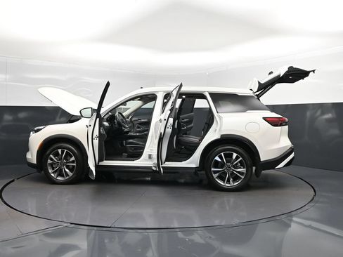 Used 2023 INFINITI QX60 Luxe w/ Performance Audio Package FWD image 46