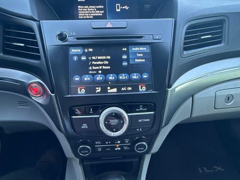 Used 2020 Acura ILX FWD image 18