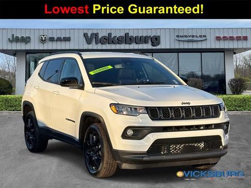 New 2026 Jeep Compass Latitude AWD/4WD image 1