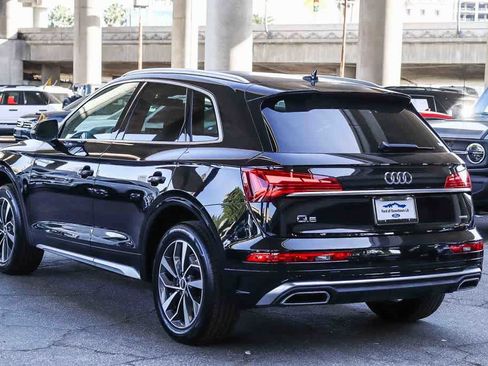 Used 2022 Audi Q5 2.0T Premium w/ Convenience Package image 6