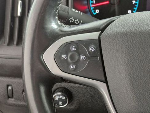 Used 2022 Chevrolet Colorado LT w/ Safety Package image 19