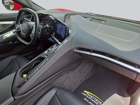 Used 2022 Chevrolet Corvette Stingray Preferred Cpe w/ Z51 Performance Package RWD image 37