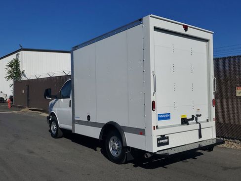 New 2025 Chevrolet Express 3500 w/ Power Convenience Package image 7