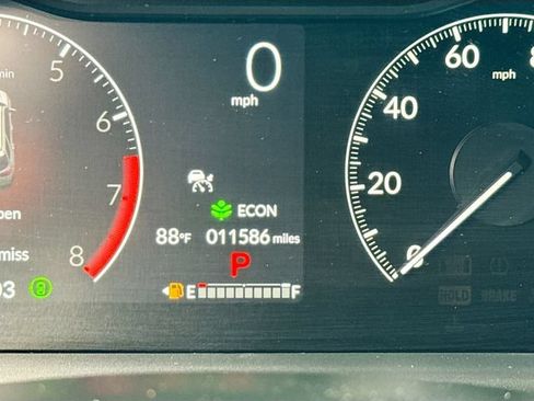 Used 2025 Honda Pilot EX-L image 15