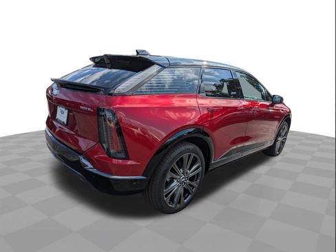 New 2025 Cadillac Optiq Sport 2 image 4