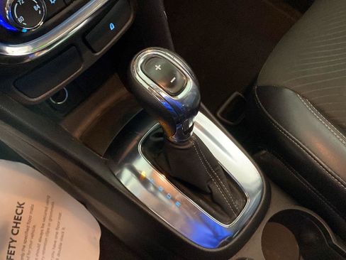 Used 2013 Buick Encore Convenience FWD image 25
