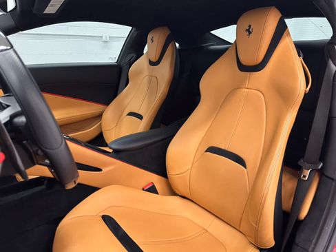 Used 2022 Ferrari Roma RWD image 13