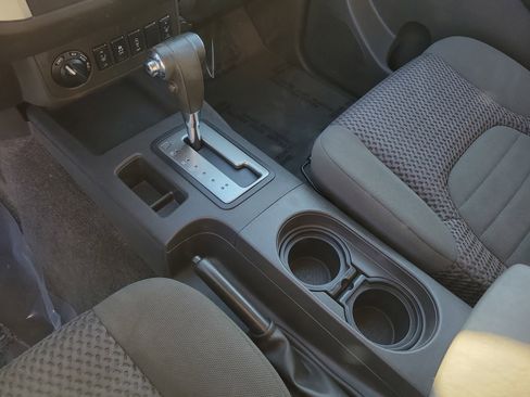 Used 2014 Nissan Frontier SV w/ SV Value Truck Package image 16