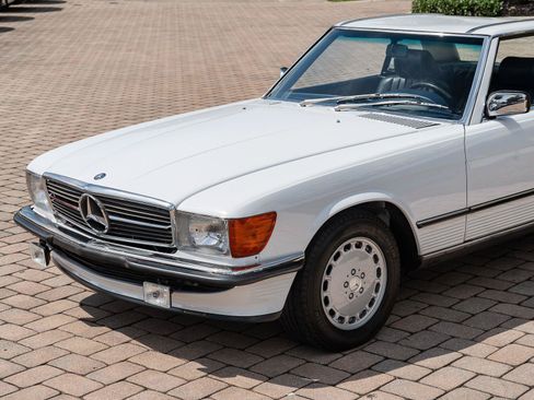 Used 1987 Mercedes-Benz 560 SL image 42