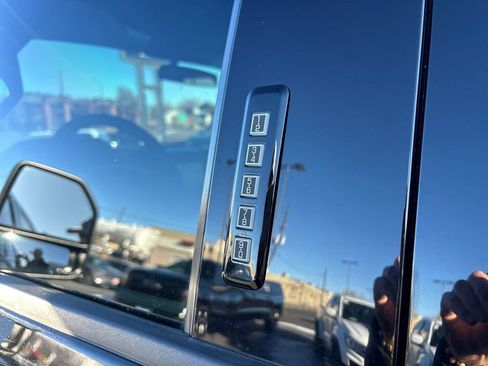 Used 2022 Ford F250 XLT w/ XLT Premium Package image 30