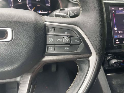 Used 2023 Jeep Grand Cherokee L Laredo AWD/4WD image 24