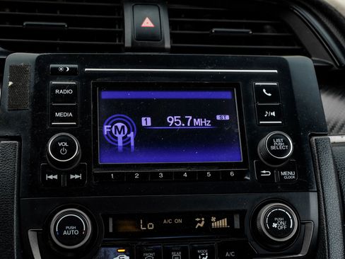 Used 2017 Honda Civic Sport image 33