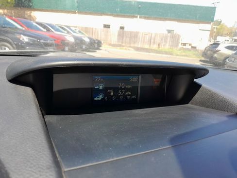 Used 2015 Subaru Forester 2.5i Premium w/ All-Weather Package AWD/4WD image 22