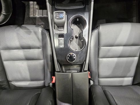 Used 2021 Nissan Rogue SV w/ Premium Package image 22