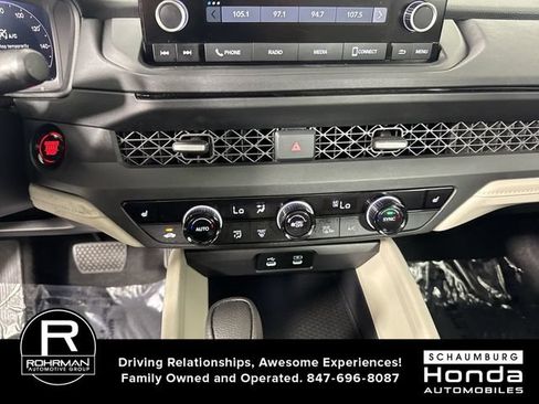 Certified 2025 Honda Accord SE image 9
