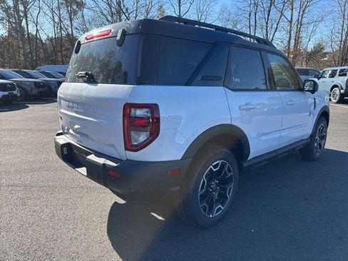 New 2025 Ford Bronco Sport Outer Banks w/ Outer Banks Tech Package+ image 5