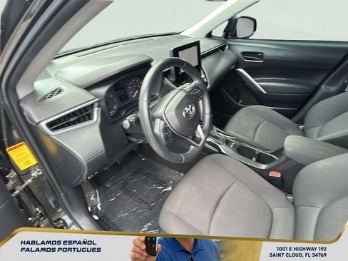 Used 2024 Toyota Corolla Cross LE AWD/4WD image 13
