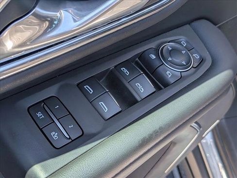 Used 2024 Chevrolet Tahoe High Country w/ Advanced Technology Package AWD/4WD image 12