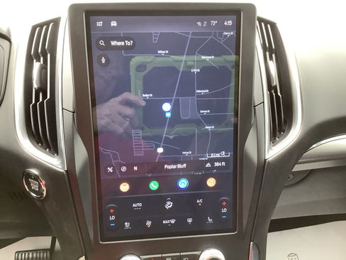 Used 2022 Ford Edge Titanium w/ Equipment Group 301A AWD/4WD image 17