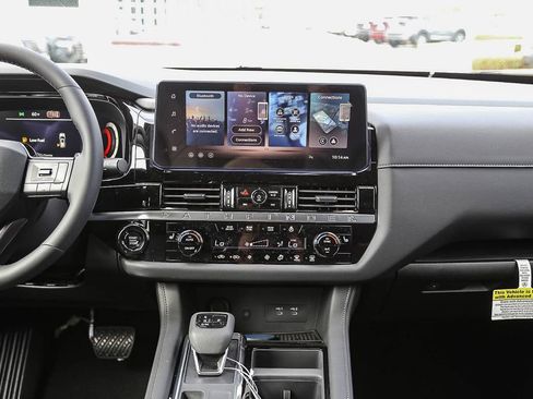 New 2026 Nissan Pathfinder SL image 16