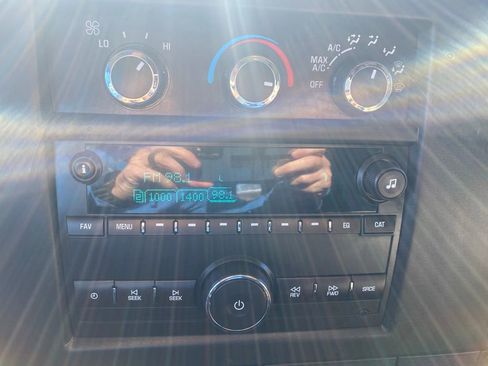 Used 2015 GMC Savana 2500 image 12