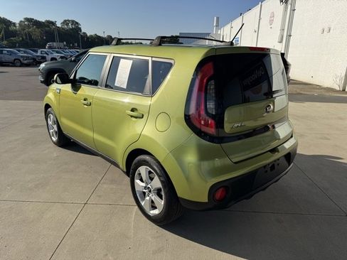 Used 2019 Kia Soul image 9