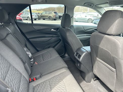 Used 2019 Chevrolet Equinox LT image 18