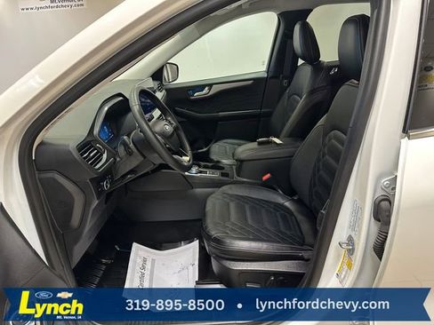 Used 2023 Ford Escape Platinum w/ Premium Technology Package image 6