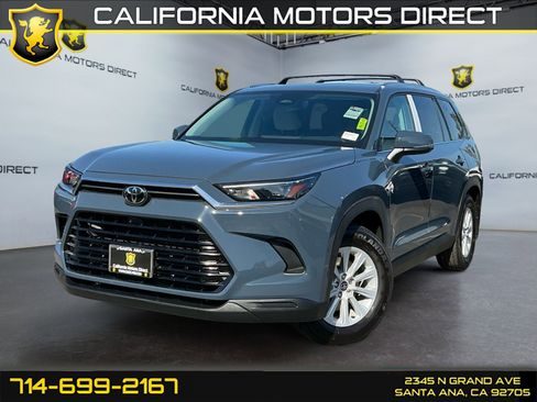 Used 2024 Toyota Grand Highlander AWD image 1