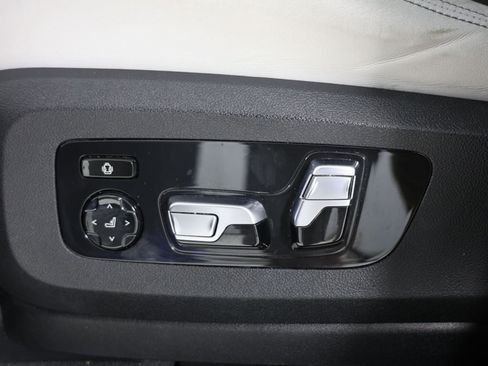 Used 2021 BMW X5 M w/ Competition Package AWD/4WD image 25