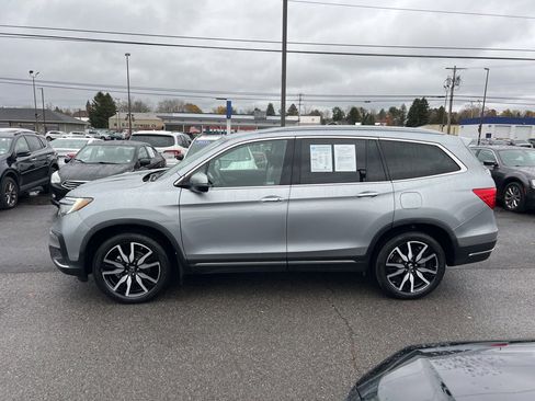 Used 2019 Honda Pilot Touring image 2