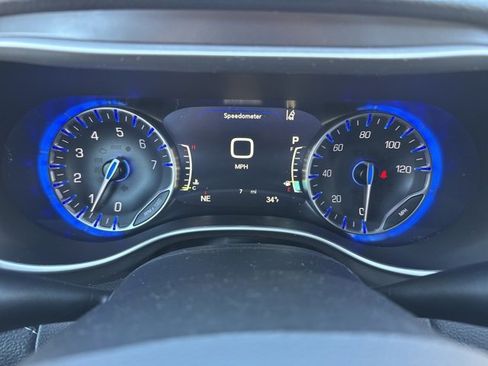 New 2026 Chrysler Pacifica Select image 15